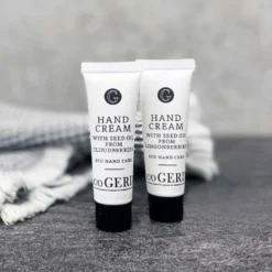 ℅ GERD Cloudberry Hand Cream käsivoide, 2 kokoa